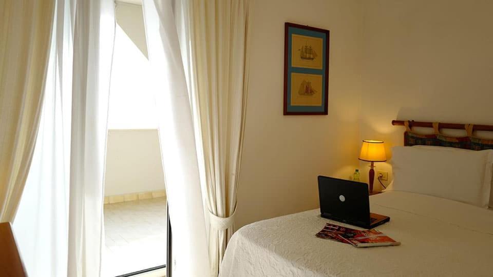 Hotel Lido Garda Anzio Ngoại thất bức ảnh